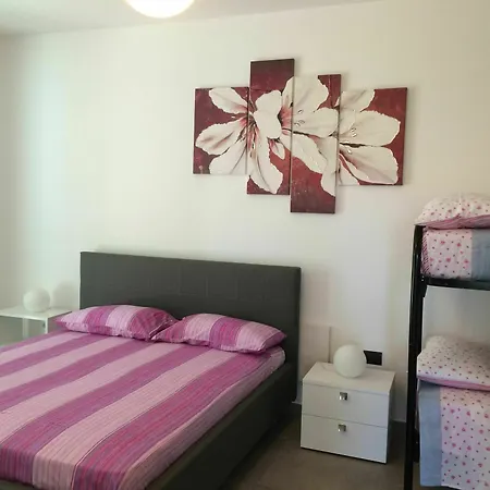 B&B Azalea Bed & Breakfast